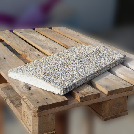  Strieška na múrik | 28 x 60 × 5 cm | vymývaný betón – riečny kameň