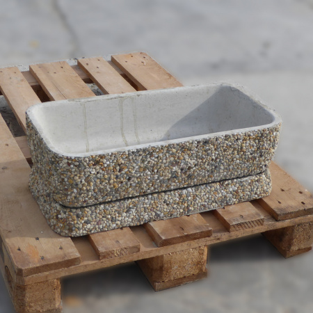 Záhradný kvetináč - obdĺžnik | 60 x 30 x výška 22 cm |  riečny kameň so sivým cementom