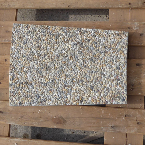 Dlaždice okolo kruhového bazéna - vymývaný betón | R1 | 26,6/32,9 x 45×4 cm | kruh 360–390 cm