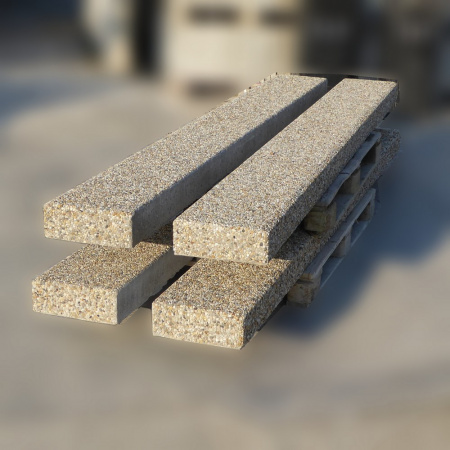 Betónové stupnice na schody | dĺžka na mieru  | šírka 28 - 36 × 10 cm | vymývaný betón – riečny kameň